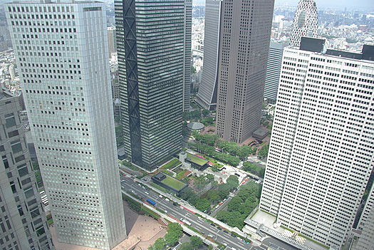 Free entrance to the observation decks of Tokyo’s tallest towers!